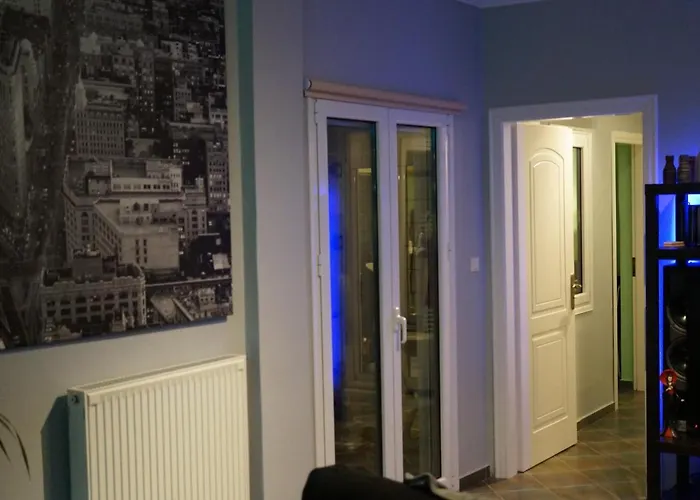 Modern Big House In The Port Of Andros Διαμέρισμα *